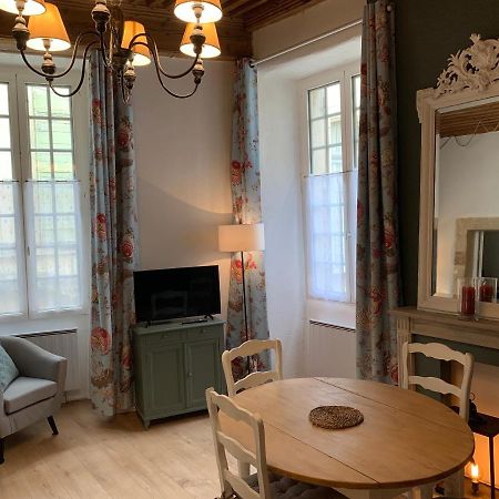 Appartement De Charme Dans Le Coeur Historique D'Uzès Exteriör bild