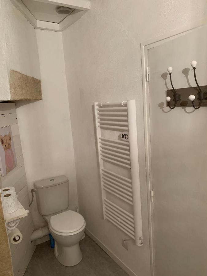 Appartement De Charme Dans Le Coeur Historique D'Uzès Exteriör bild