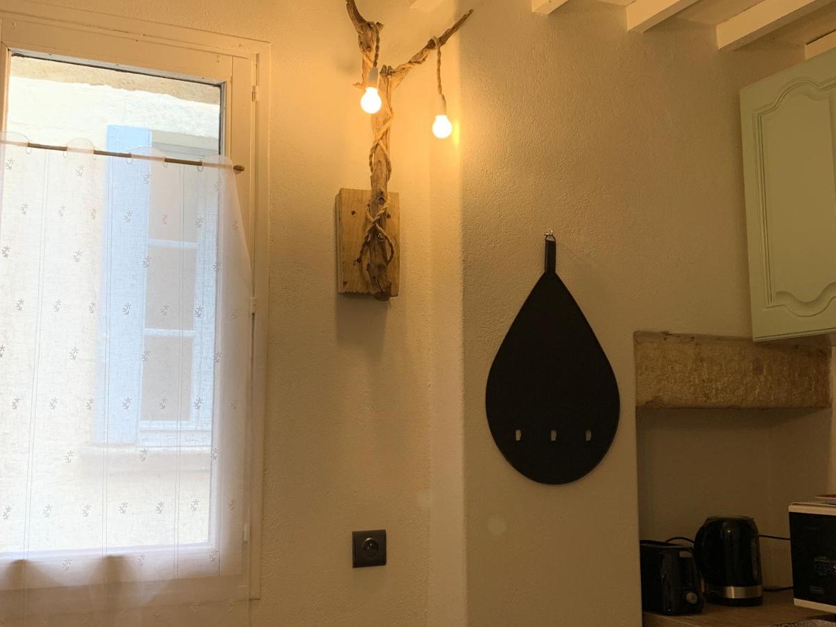 Appartement De Charme Dans Le Coeur Historique D'Uzès Exteriör bild