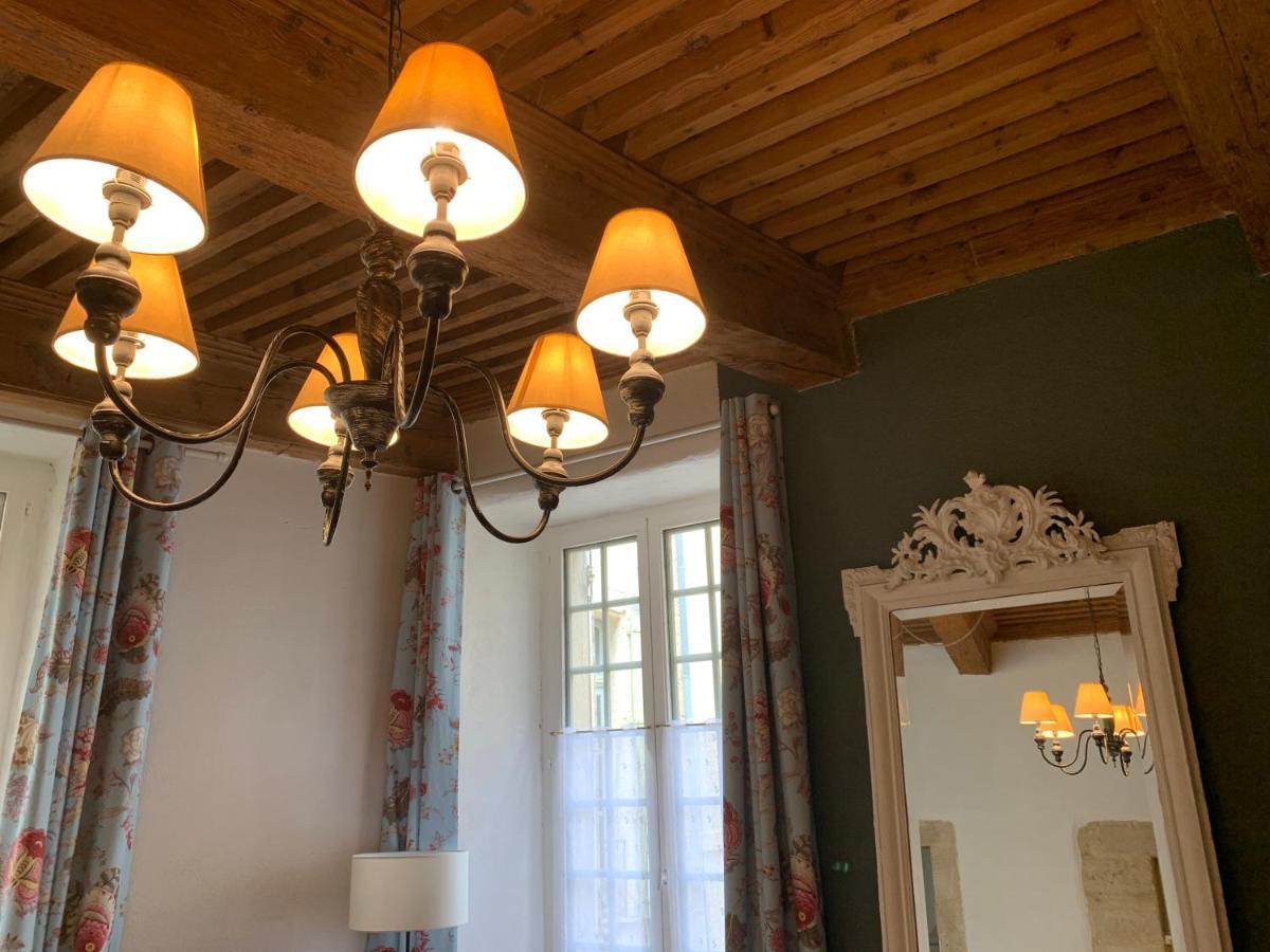 Appartement De Charme Dans Le Coeur Historique D'Uzès Exteriör bild