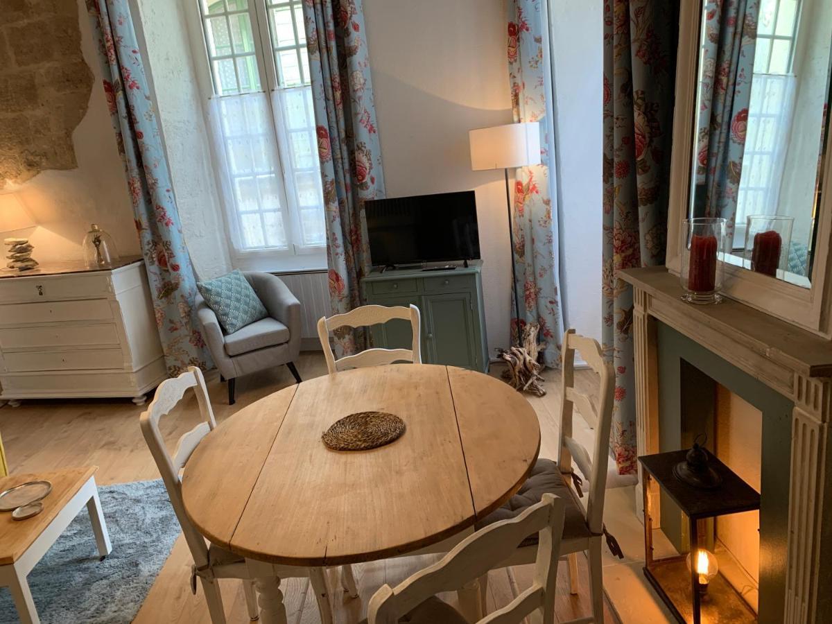 Appartement De Charme Dans Le Coeur Historique D'Uzès Exteriör bild