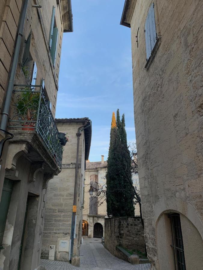 Appartement De Charme Dans Le Coeur Historique D'Uzès Exteriör bild