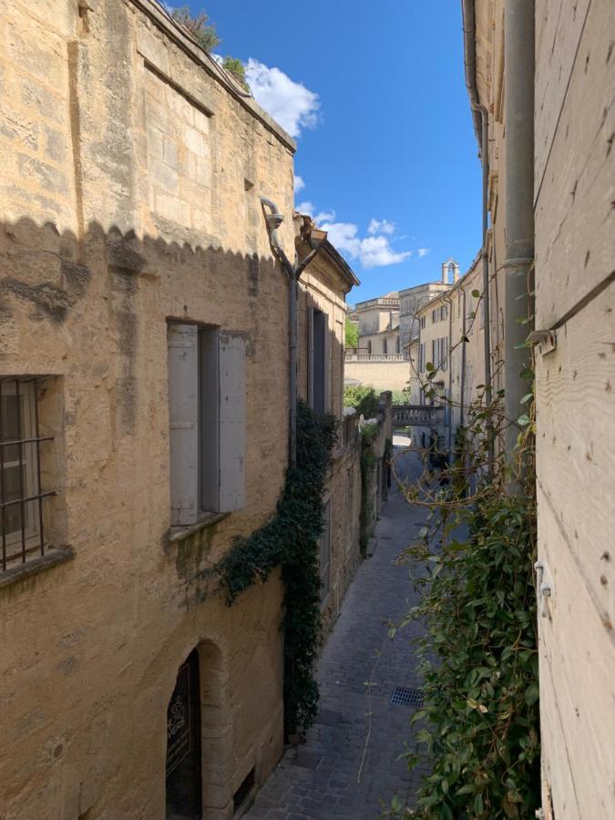 Appartement De Charme Dans Le Coeur Historique D'Uzès Exteriör bild